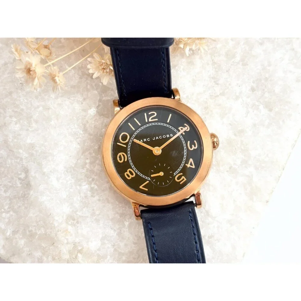 Marc Jacobs 251709 Blue Leather Strap Vintage Ladies Wristwatch - 35mm - WORKS!
